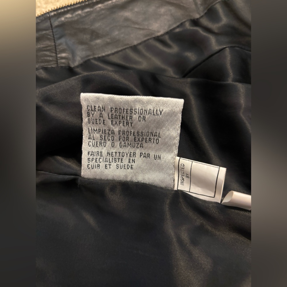 Siena Studio Vintage Leather Gold Accent Full Zip Black Vest Women’s Size Small - Picture 11 of 13